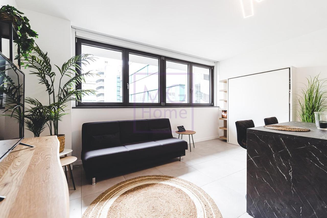 Mg Primula Apartment Milan Bagian luar foto