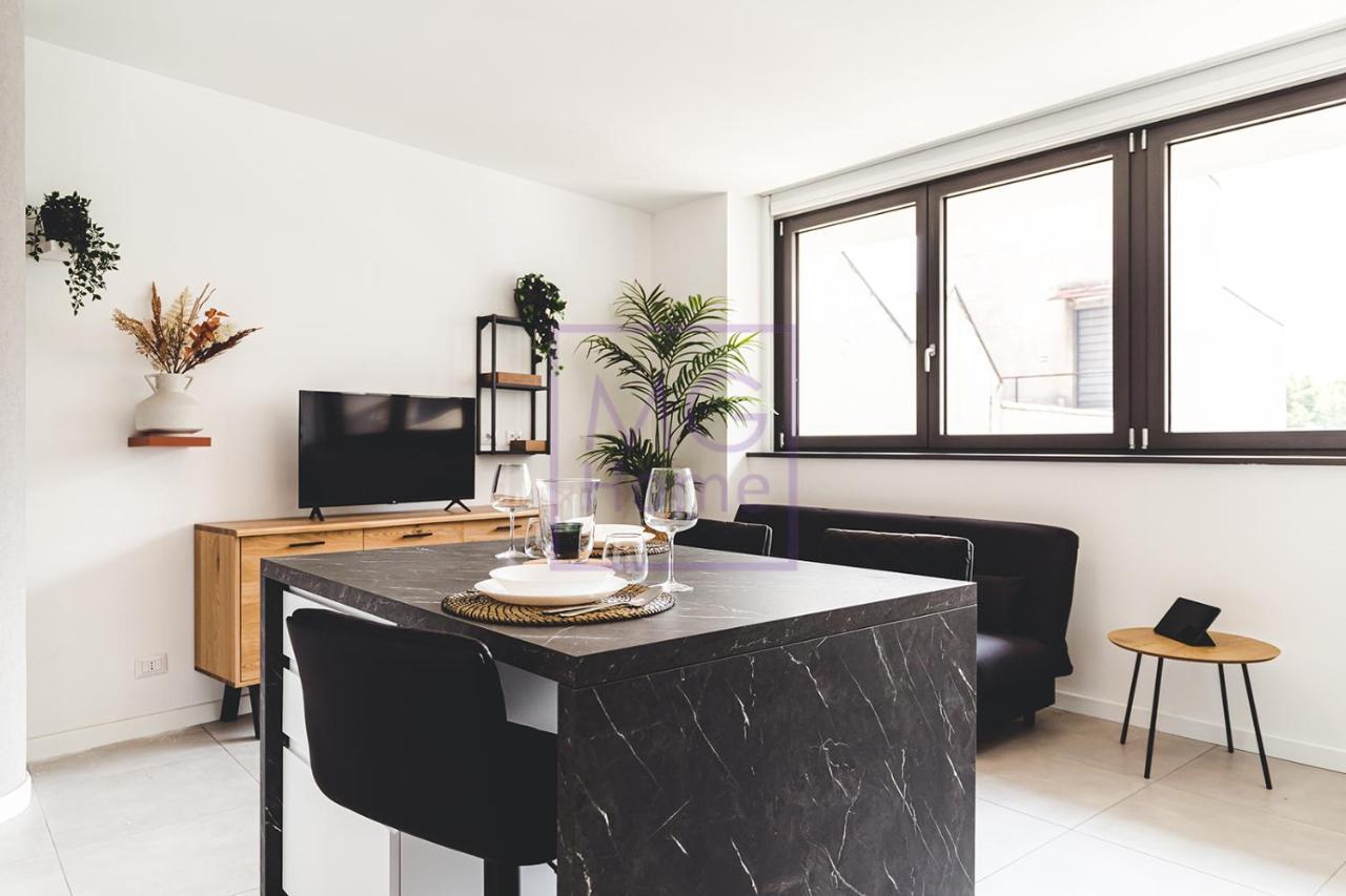 Mg Primula Apartment Milan Bagian luar foto