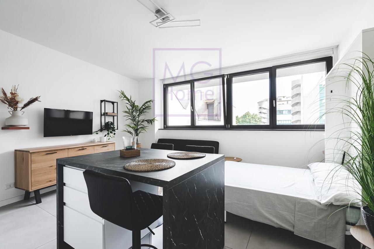 Mg Primula Apartment Milan Bagian luar foto