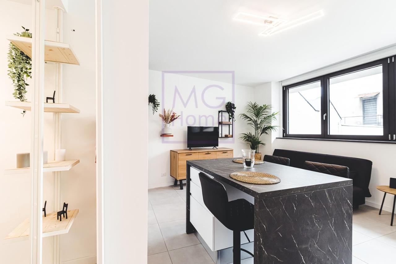 Mg Primula Apartment Milan Bagian luar foto