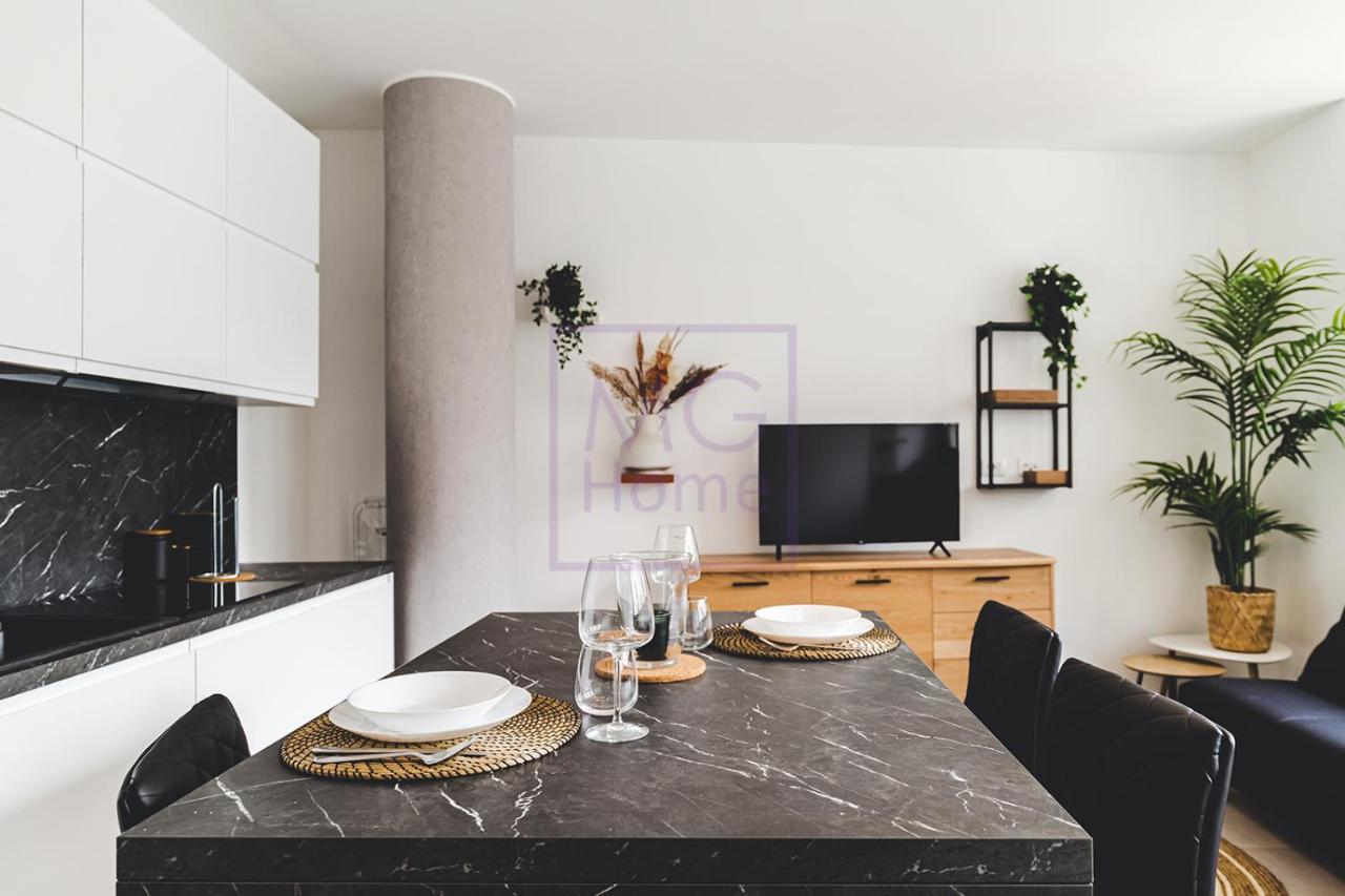 Mg Primula Apartment Milan Bagian luar foto
