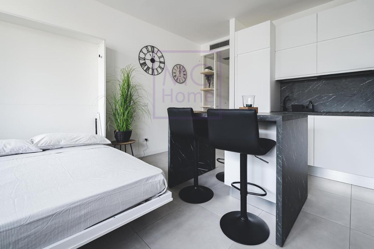 Mg Primula Apartment Milan Bagian luar foto
