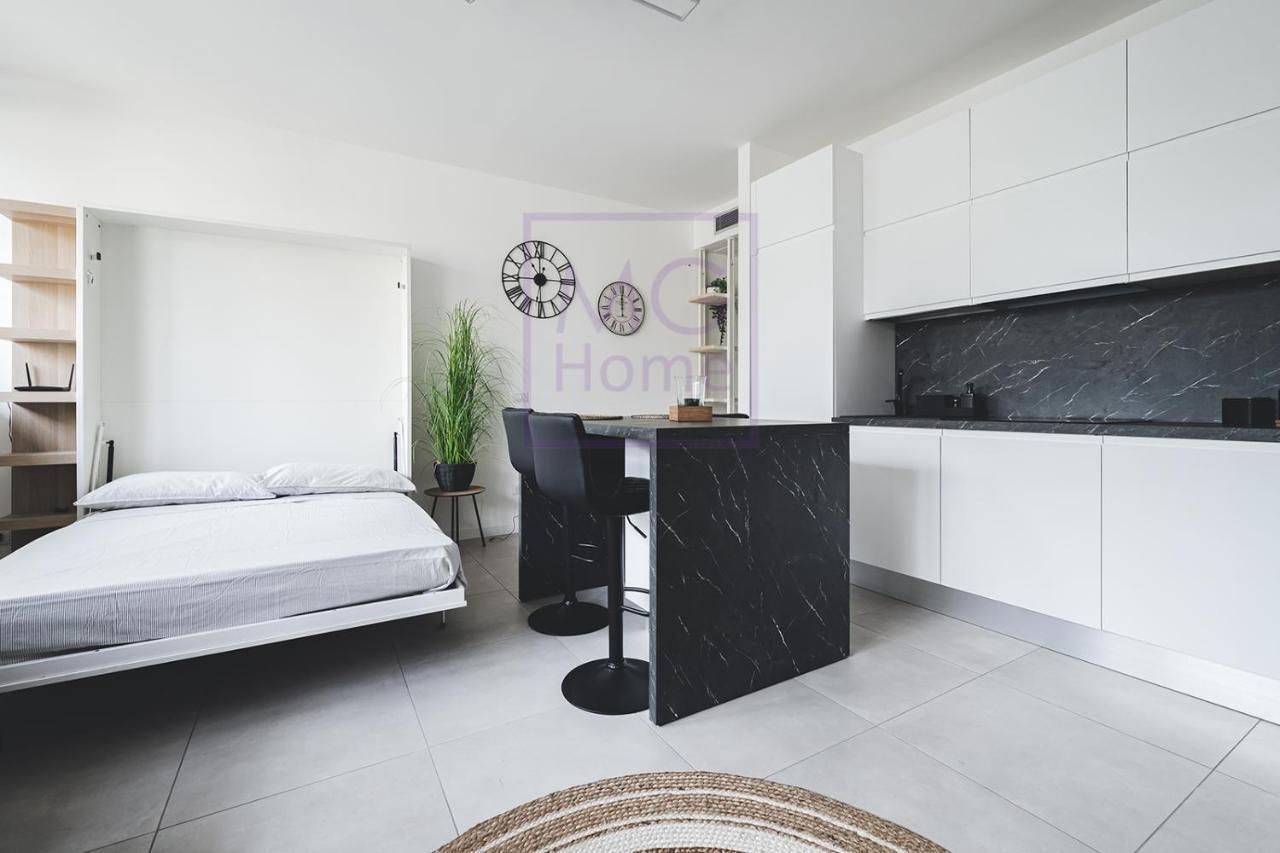Mg Primula Apartment Milan Bagian luar foto